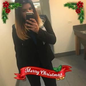 Meet your Posher, Alexia